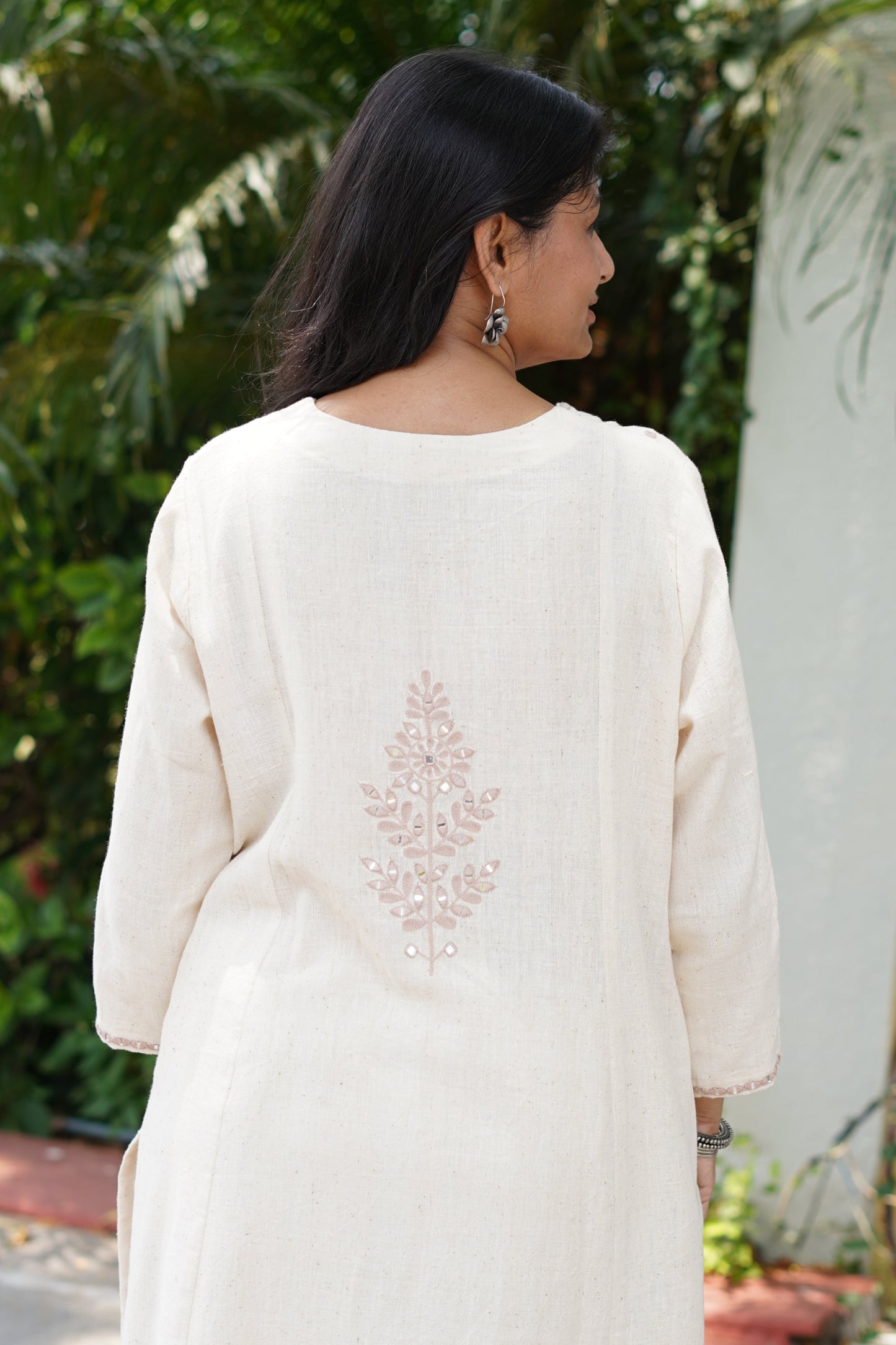 Kala cotton kurta with mirror embroidery in pink