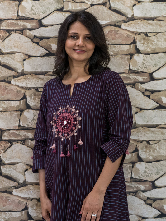 Strips kurta with yoke embroidery