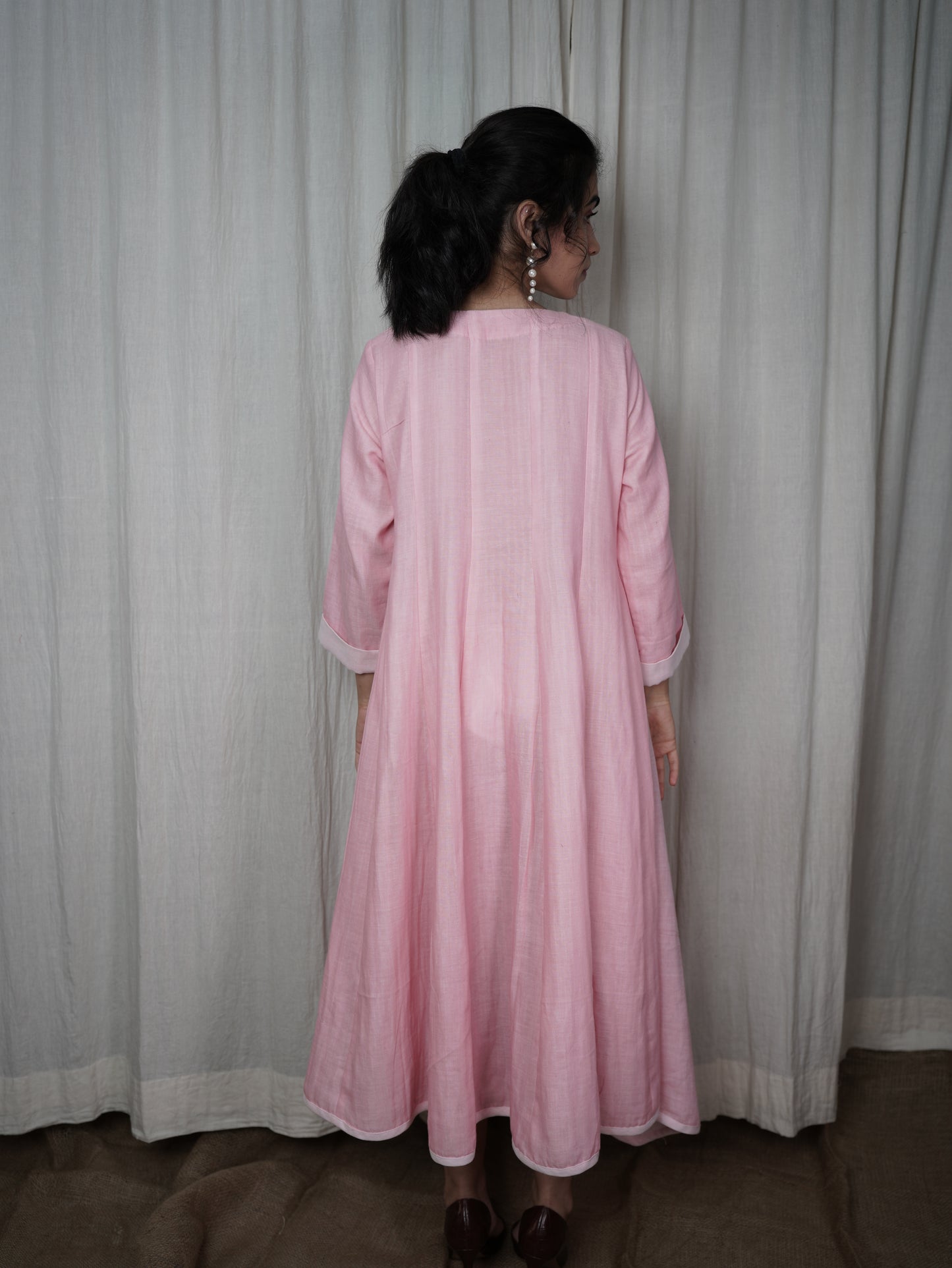 Kalidar dress with embroidered neck