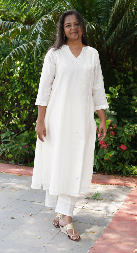 Chanderi kurta with mirror work